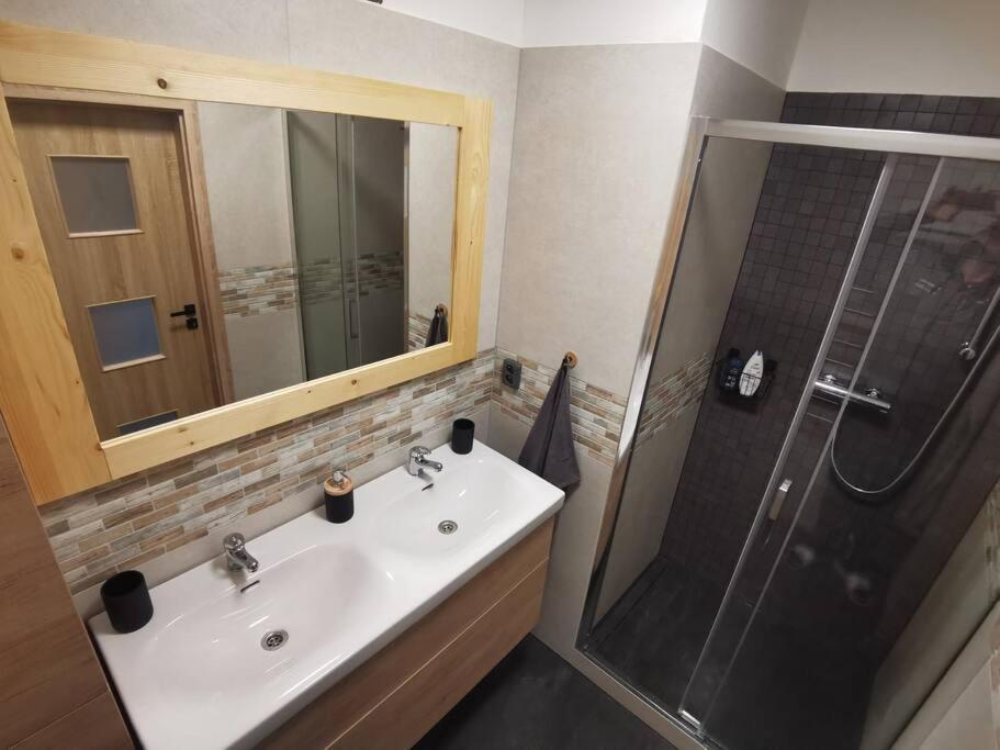 Apartman Bila Voda Červená Voda Екстериор снимка